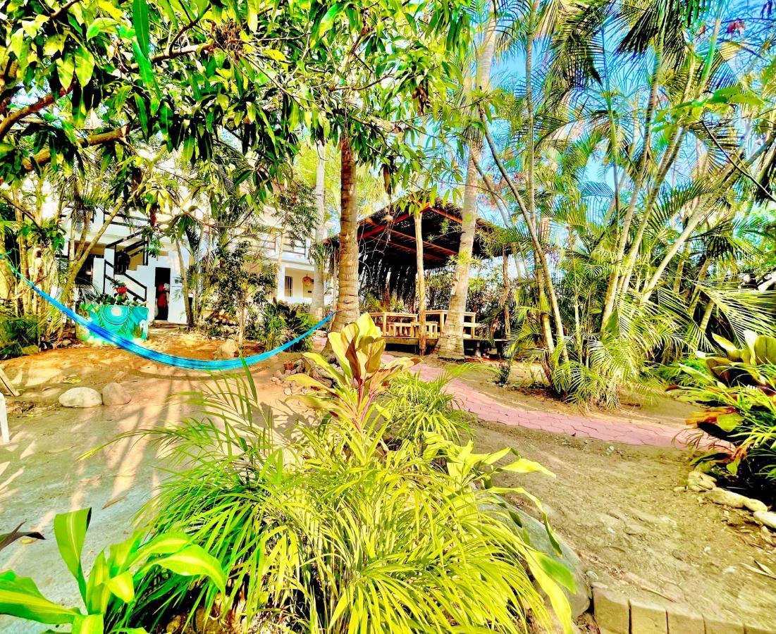 Hotel El Eden Escondido à Puerto Escondido  Extérieur photo